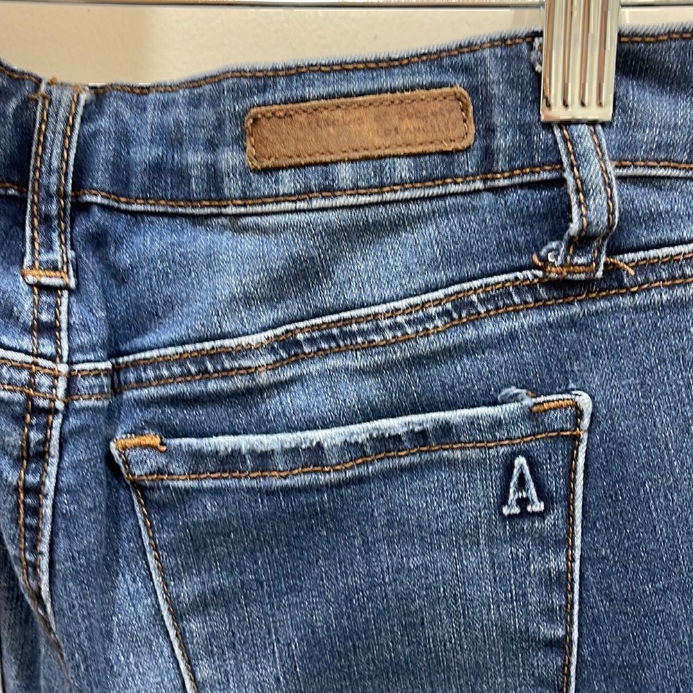 Article of society ripped Skinny Jeans - Size 24 - Picture 3 of 8